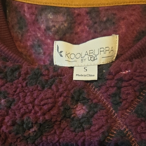 Koolaburra Purple Animal Print Plush Crew Neck Sweater Womens Size Small - Picture 5 of 8